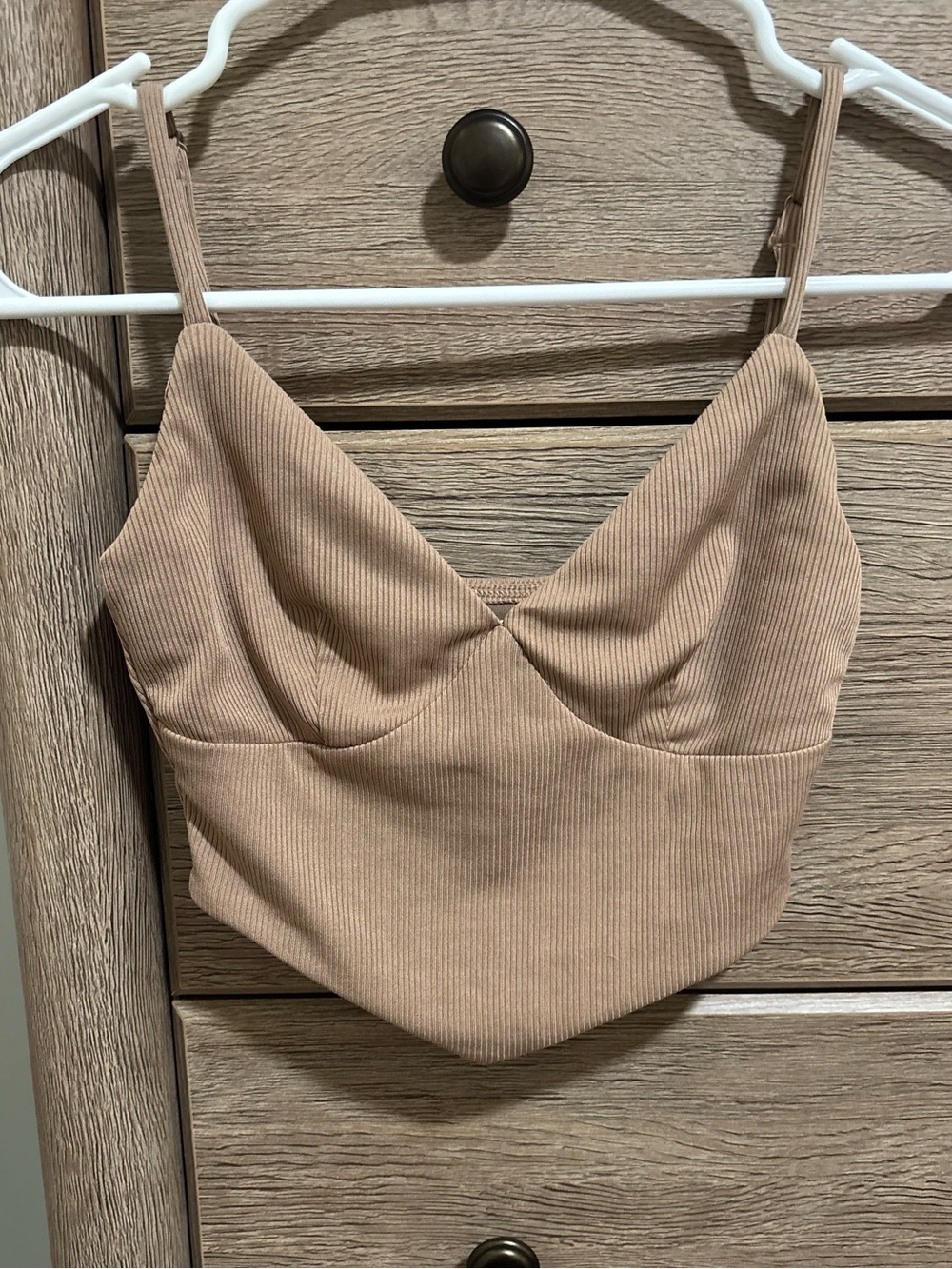 Princess Polly Ribbed V-Neck Cropped Tank - Camel Beige